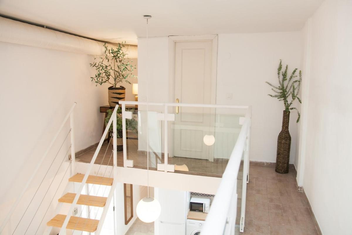 Isg Conde De Ibarra 9 Free Parking Sevilla